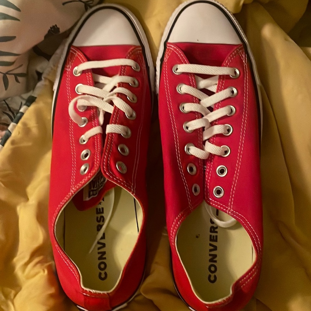 Converse red men’s